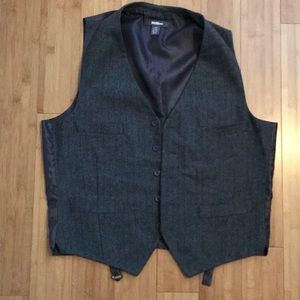 2 Suiting Vests